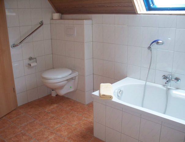 Badezimmer EG