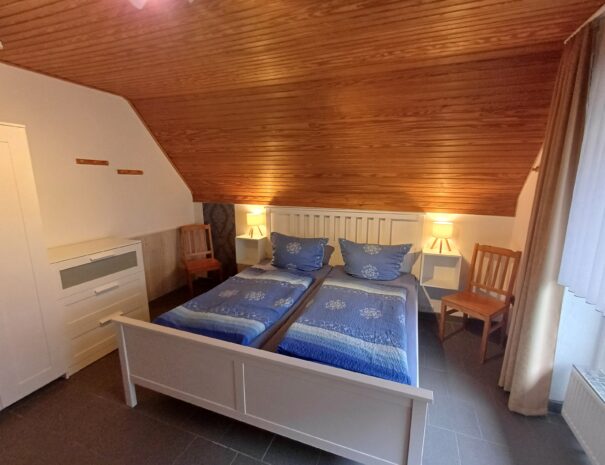 Schlafzimmer 2 EG
